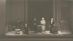YE1933_03_PH001