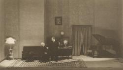 YE1933_03_PH002