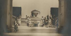 YE1933_11_PH005