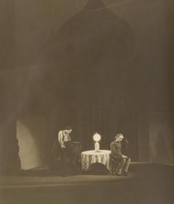 YE1934_05_PH003