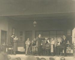 YE1934_11_PH001