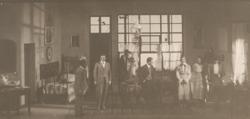 YE1934_11_PH002