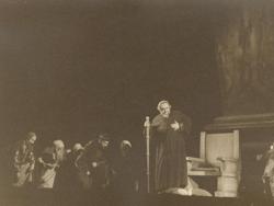 YE1935_01_PH003