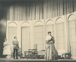 YE1935_04_PH005