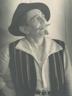 YE1935_07R01_PH009