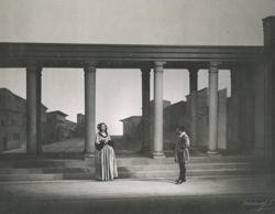 YE1935_07_PH008