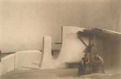 YE1935_08_PH003