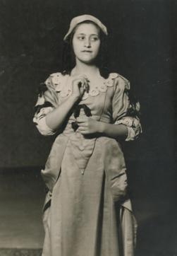 YE1937_01_PH013