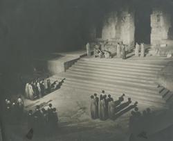 YE1937_07_PH001