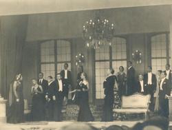 YE1937_09_PH010