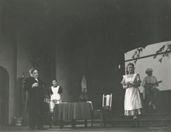 YE1940_01_PH010