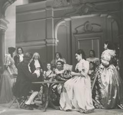 YE1940_02_PH001