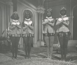 YE1940_02_PH010
