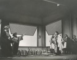 YE1940_03_PH001