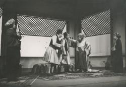 YE1940_03_PH009