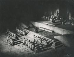 YE1940_04_PH003