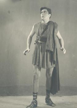 YE1940_04_PH007