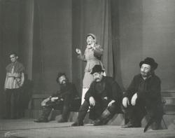 YE1941_01_PH003