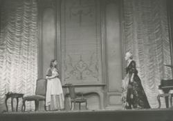 YE1942_04_PH003