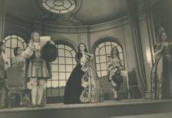 YE1943_02_PH008