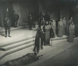 YE1943_04_PH006