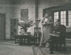 YE1944_01_PH005