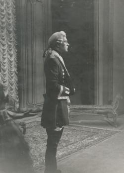 YE1944_02_PH008
