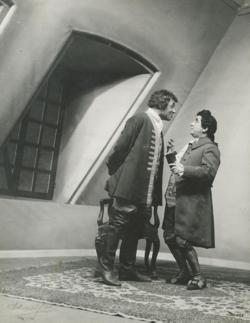 YE1944_02_PH009