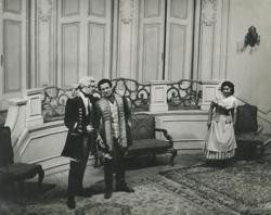 YE1944_02_PH012