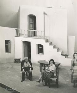 YE1944_03_PH005