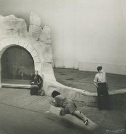 YE1944_03_PH007
