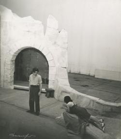 YE1944_03_PH008