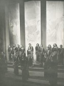 YE1944_08_PH002