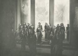 YE1944_08_PH003