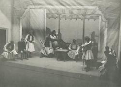YE1944_08_PH007