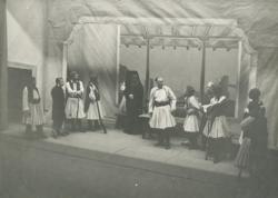 YE1944_08_PH008