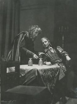 YE1945_01_PH002