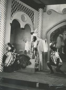 YE1945_03_PH001