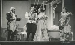 YE1945_04_PH003