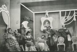 YE1945_04_PH005