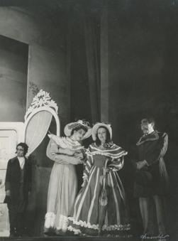 YE1945_04_PH007