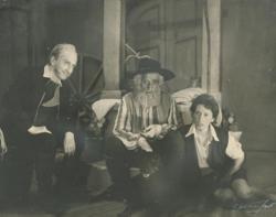 YE1945_05_PH001