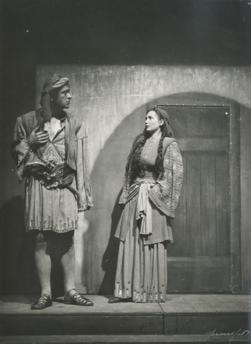 YE1946_01_PH001