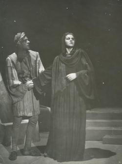 YE1946_01_PH010