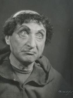 YE1946_02_PH007