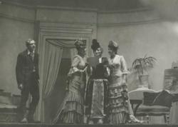YE1946_03_PH008