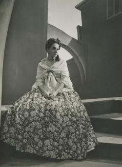 YE1948_10_PH003