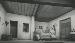 YE1949_07_PH006