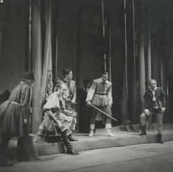 YE1950_05_PH007