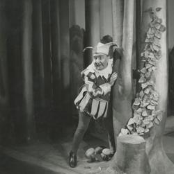 YE1950_05_PH008
